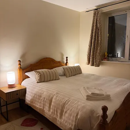 Cosy Double With Dedicated Bathroom Gasthof Naas
