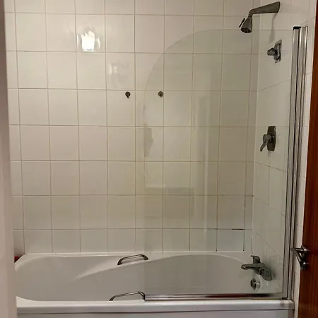 Cosy Double With Dedicated Bathroom *