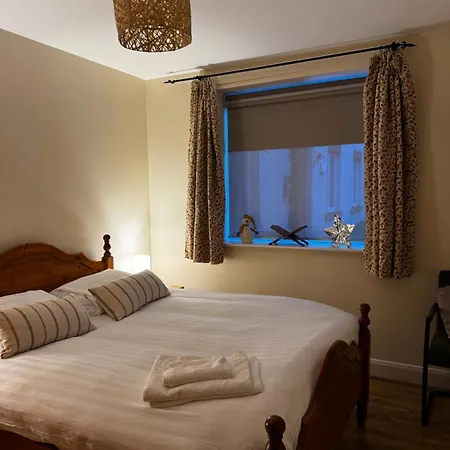 Cosy Double With Dedicated Bathroom
