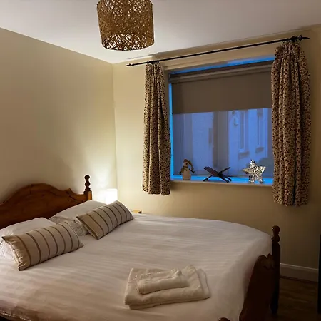 Cosy Double With Dedicated Bathroom ネース